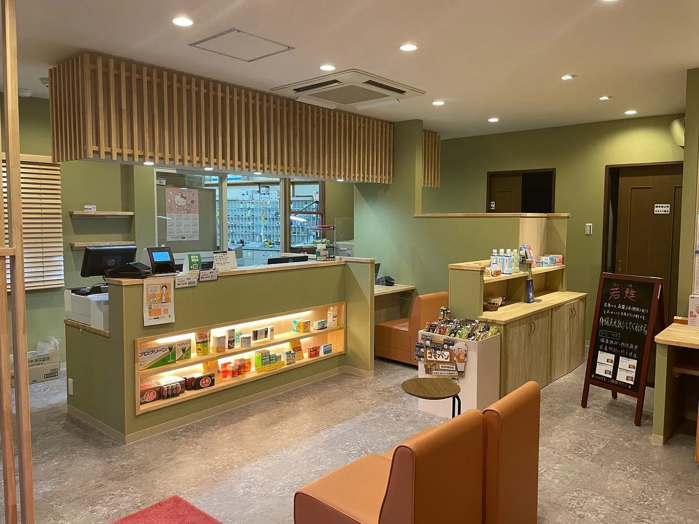 神戸にあるポニー薬局栄店の店内改装工事が無事に終わりました。